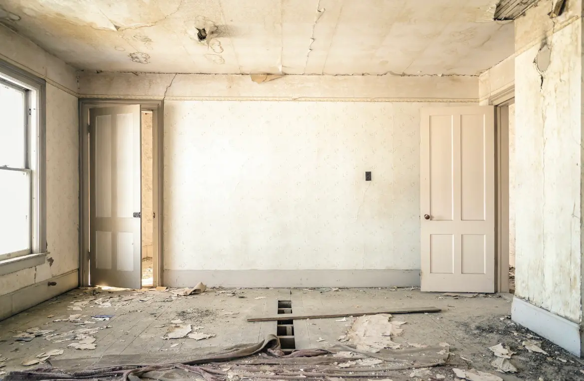 Waste disposal crew managing a cleanout project in Cape Elizabeth